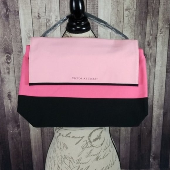 Victoria's Secret Handbags - Victoria's Secret pink & black insulated tote bag